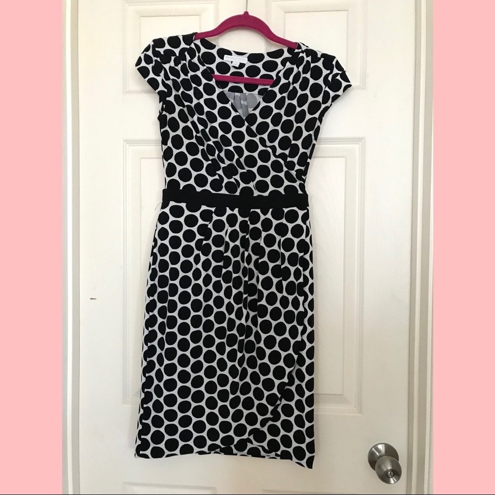 New York and Company Knit B & W Polka Dot Dress size XS Travel Dress